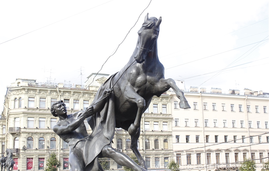 Horse Tamers Statue